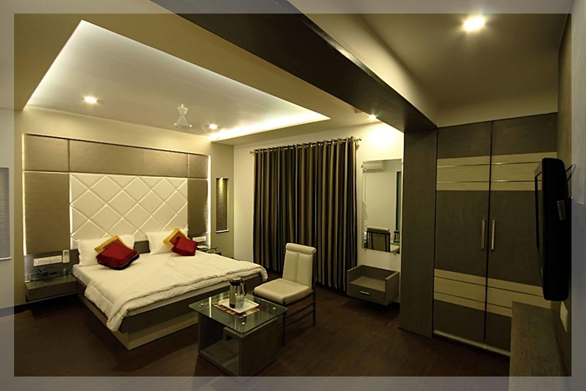 Hotel Flair Inn Ahmadábád Kültér fotó