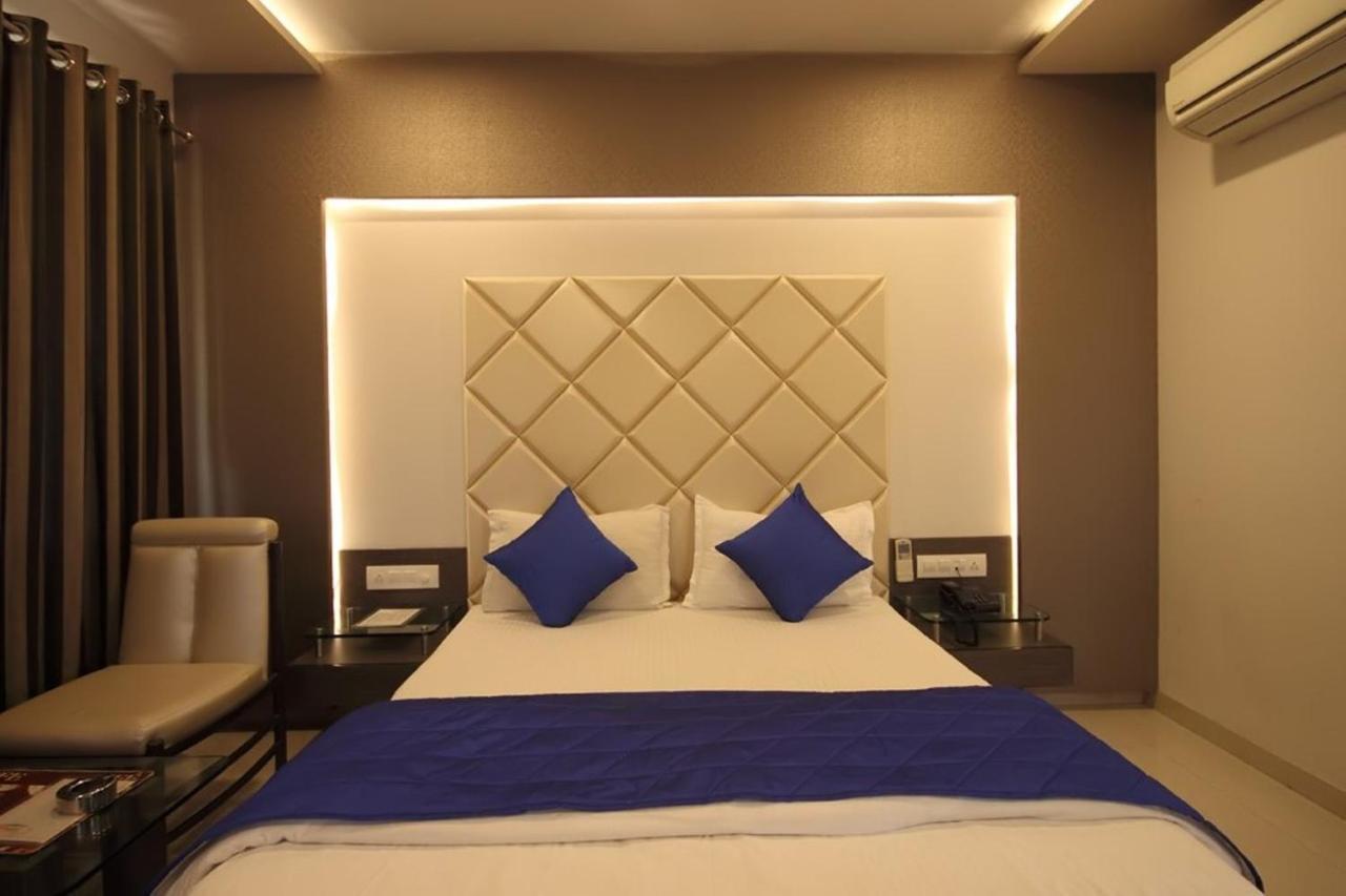 Hotel Flair Inn Ahmadábád Kültér fotó